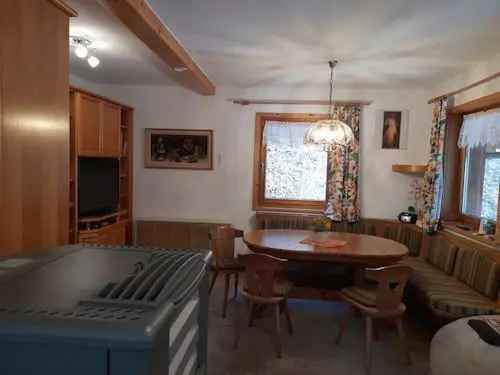 Ferienhaus-Waldenstein, Haus-Waldenstein, Urlaub im Lavanttal in Kärnten, Wandern, Radfahren, Skifahren, Winterurlaub, Badeseen, Restaurants, Sehenswürdigkeiten, Ausflugziele, Kärnten entdecken, Ruhe, Natur, Zeit füreinander haben, Urlaub mit Herz, ruhige Lage, komfortable Ausstattung für Familien, Paare und Hundebesitzer, Gäste aus Österreich, Gäste aus Deutschland, Gäste aus der Schweiz, Ferienhaus,  Annelies Stückler