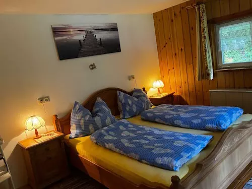 Ferienhaus-Waldenstein, Haus-Waldenstein, Urlaub im Lavanttal in Kärnten, Wandern, Radfahren, Skifahren, Winterurlaub, Badeseen, Restaurants, Sehenswürdigkeiten, Ausflugziele, Kärnten entdecken, Ruhe, Natur, Zeit füreinander haben, Urlaub mit Herz, ruhige Lage, komfortable Ausstattung für Familien, Paare und Hundebesitzer, Gäste aus Österreich, Gäste aus Deutschland, Gäste aus der Schweiz, Ferienhaus,  Annelies Stückler