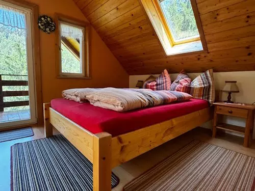 Ferienhaus-Waldenstein, Haus-Waldenstein, Urlaub im Lavanttal in Kärnten, Wandern, Radfahren, Skifahren, Winterurlaub, Badeseen, Restaurants, Sehenswürdigkeiten, Ausflugziele, Kärnten entdecken, Ruhe, Natur, Zeit füreinander haben, Urlaub mit Herz, ruhige Lage, komfortable Ausstattung für Familien, Paare und Hundebesitzer, Gäste aus Österreich, Gäste aus Deutschland, Gäste aus der Schweiz, Ferienhaus,  Annelies Stückler