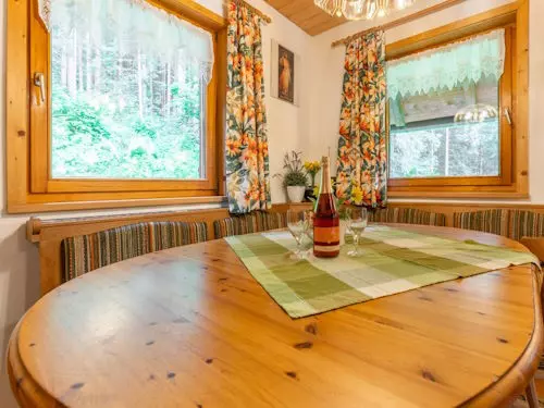 Ferienhaus-Waldenstein, Haus-Waldenstein, Urlaub im Lavanttal in Kärnten, Wandern, Radfahren, Skifahren, Winterurlaub, Badeseen, Restaurants, Sehenswürdigkeiten, Ausflugziele, Kärnten entdecken, Ruhe, Natur, Zeit füreinander haben, Urlaub mit Herz, ruhige Lage, komfortable Ausstattung für Familien, Paare und Hundebesitzer, Gäste aus Österreich, Gäste aus Deutschland, Gäste aus der Schweiz, Ferienhaus,  Annelies Stückler