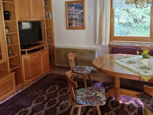 Ferienhaus-Waldenstein, Haus-Waldenstein, Urlaub im Lavanttal in Kärnten, Wandern, Radfahren, Skifahren, Winterurlaub, Badeseen, Restaurants, Sehenswürdigkeiten, Ausflugziele, Kärnten entdecken, Ruhe, Natur, Zeit füreinander haben, Urlaub mit Herz, ruhige Lage, komfortable Ausstattung für Familien, Paare und Hundebesitzer, Gäste aus Österreich, Gäste aus Deutschland, Gäste aus der Schweiz, Ferienhaus,  Annelies Stückler