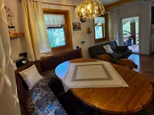 Ferienhaus-Waldenstein, Haus-Waldenstein, Urlaub im Lavanttal in Kärnten, Wandern, Radfahren, Skifahren, Winterurlaub, Badeseen, Restaurants, Sehenswürdigkeiten, Ausflugziele, Kärnten entdecken, Ruhe, Natur, Zeit füreinander haben, Urlaub mit Herz, ruhige Lage, komfortable Ausstattung für Familien, Paare und Hundebesitzer, Gäste aus Österreich, Gäste aus Deutschland, Gäste aus der Schweiz, Ferienhaus,  Annelies Stückler