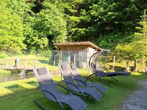 Außenanlage Ferienhaus-Waldenstein, Haus-Waldenstein, Urlaub im Lavanttal in Kärnten, Wandern, Radfahren, Skifahren, Winterurlaub, Badeseen, Restaurants, Sehenswürdigkeiten, Ausflugziele, Kärnten entdecken, Ruhe, Natur, Zeit füreinander haben, Urlaub mit Herz, ruhige Lage, komfortable Ausstattung für Familien, Paare und Hundebesitzer, Gäste aus Österreich, Gäste aus Deutschland, Gäste aus der Schweiz, Ferienhaus,  Annelies Stückler