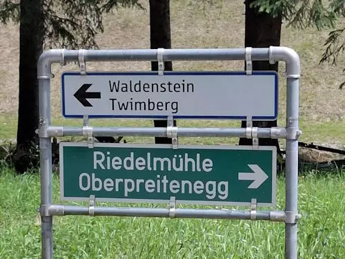 Ausflugsziele, Ferienhaus-Waldenstein, Haus-Waldenstein, Urlaub im Lavanttal in Kärnten, Wandern, Radfahren, Skifahren, Winterurlaub, Badeseen, Restaurants, Sehenswürdigkeiten, Ausflugziele, Kärnten entdecken, Ruhe, Natur, Zeit füreinander haben, Urlaub mit Herz, ruhige Lage, komfortable Ausstattung für Familien, Paare und Hundebesitzer, Gäste aus Österreich, Gäste aus Deutschland, Gäste aus der Schweiz, Ferienhaus,  Annelies Stückler